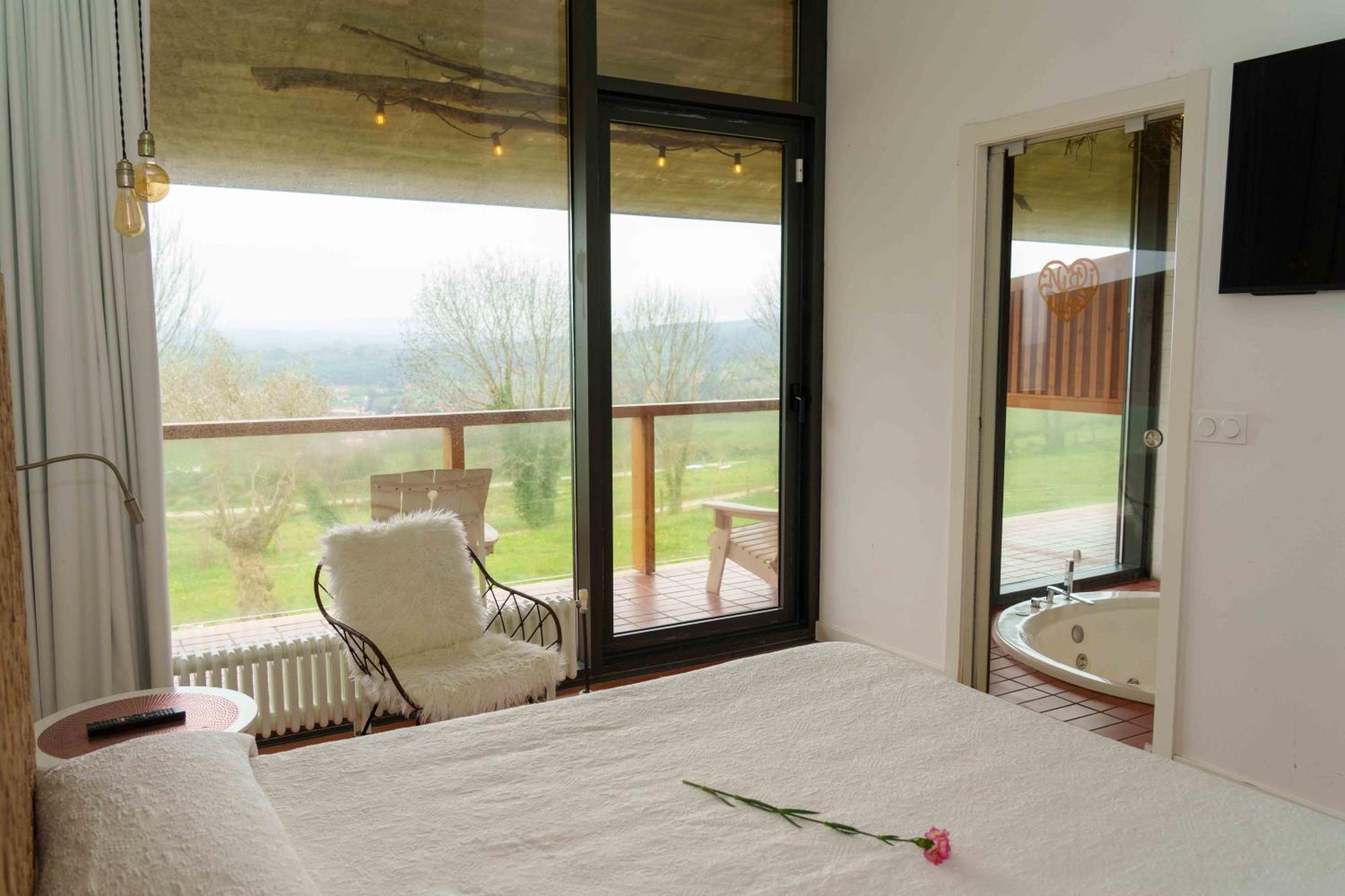 Suites Niditas Yuso Exteriör bild