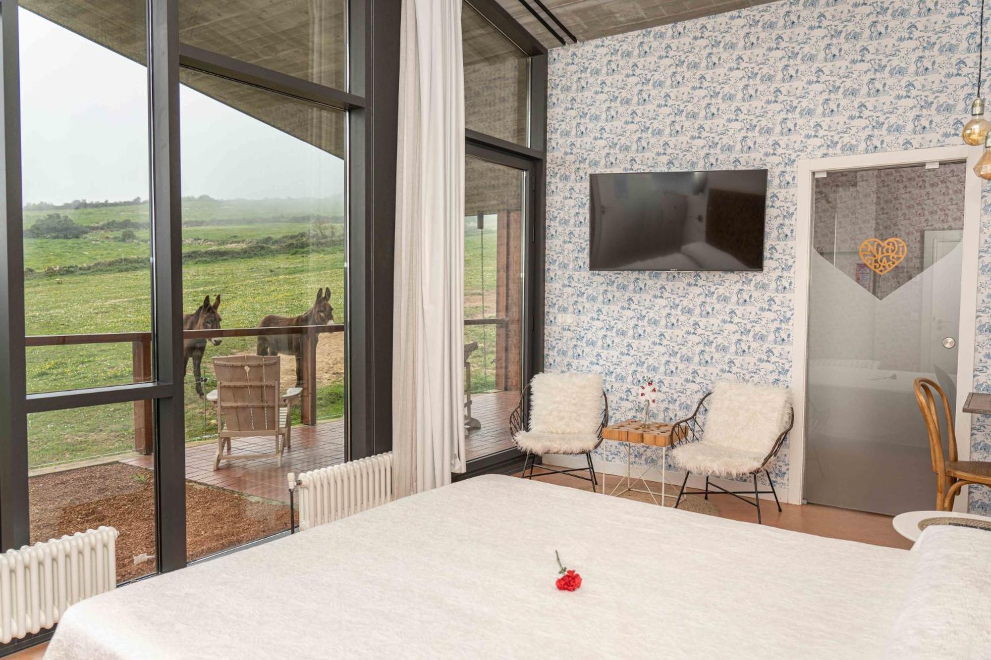 Suites Niditas Yuso Exteriör bild